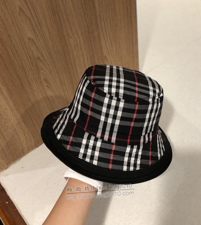 Burberry男女同款帽子 巴寶莉2021新款格子拼接純棉漁夫帽遮陽帽  mm1576